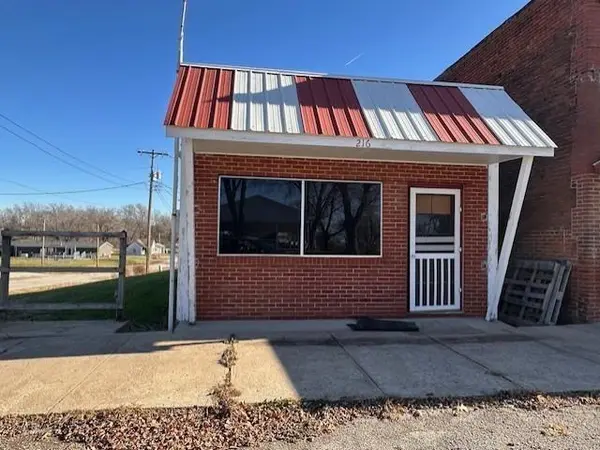 216 N Main ST, Clarksdale, MO 64430