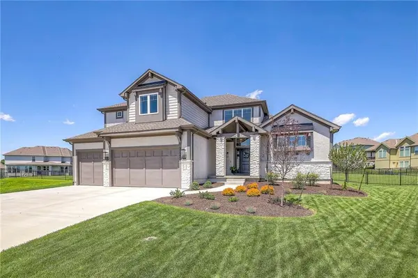 25372 W 92nd ST, Lenexa, KS 66227