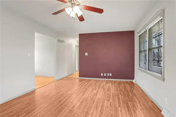 7508 N WOODLAND AVE, Gladstone, MO 64118