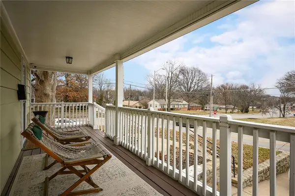 12507 Johnson DR, Shawnee, KS 66216