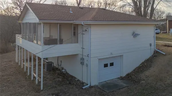 4 Cordell CIR, Excelsior Springs, MO 64024