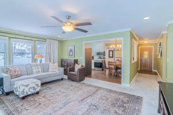 6204 Rene ST, Shawnee, KS 66216