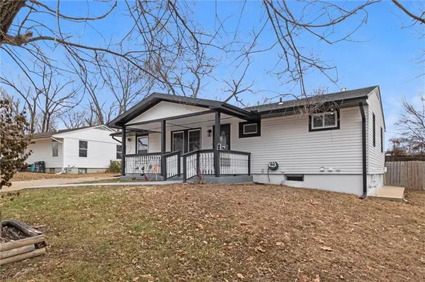 9133 E 43rd TER, Kansas City, MO 64133