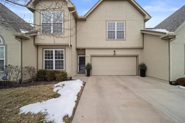 15524 W 61st ST, Shawnee, KS 66217