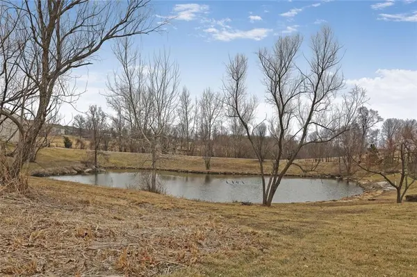 2808 Maple Farm RD, Platte City, MO 64079