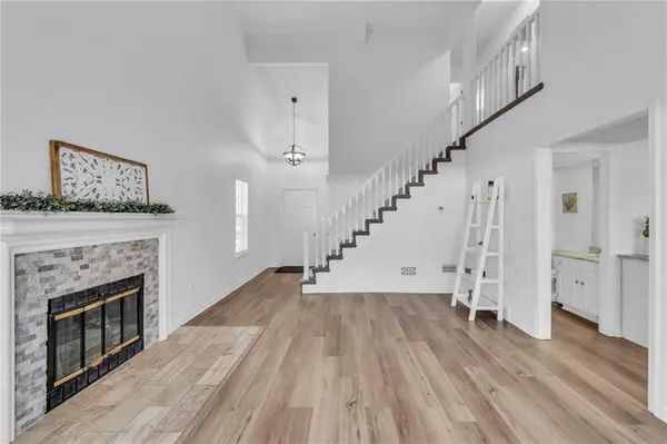 1307 NW Village DR #A, Blue Springs, MO 64015
