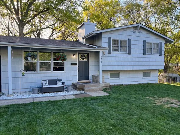 4922 N Spruce AVE, Kansas City, MO 64119