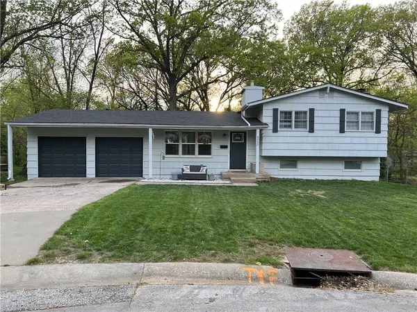 4922 N Spruce AVE, Kansas City, MO 64119