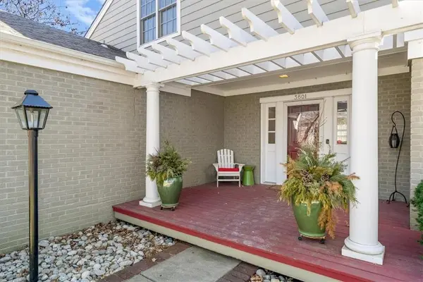 3601 W 63rd ST, Mission Hills, KS 66208