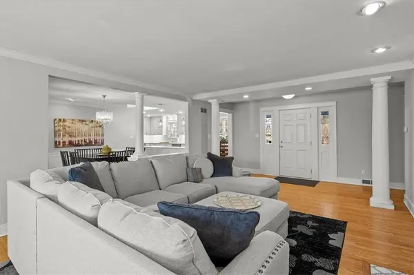 3601 W 63rd ST, Mission Hills, KS 66208