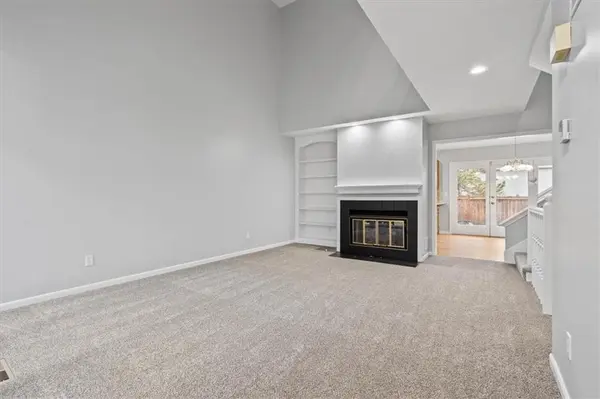 12525 Broadmoor ST, Overland Park, KS 66209