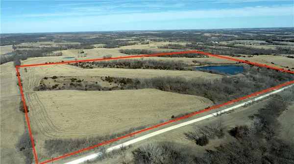 E 224th ST, Cowgill, MO 64637