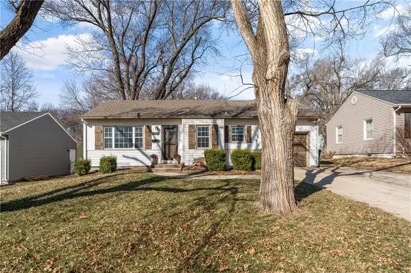 5434 Sherwood DR, Roeland Park, KS 66205