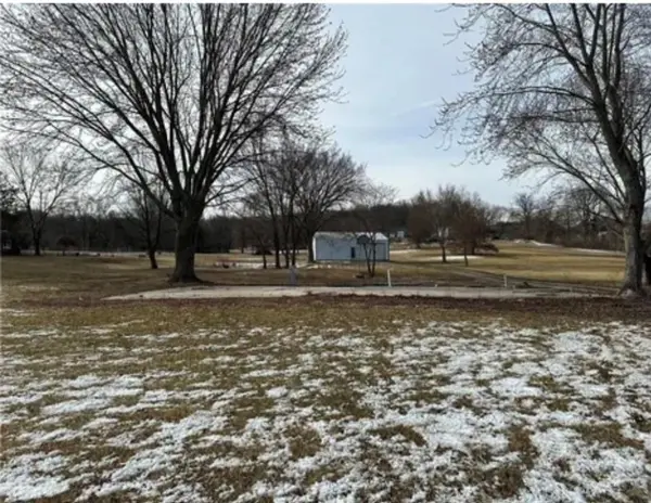 32009 E Ryan RD, Grain Valley, MO 64029