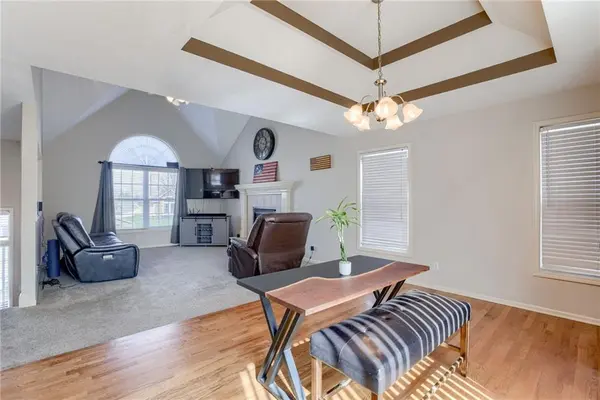 13735 Wagon Pass RD, Platte City, MO 64079