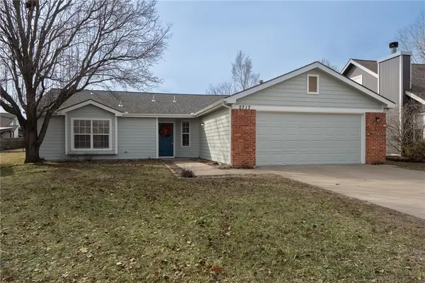 2717 Wildflower DR, Lawrence, KS 66047