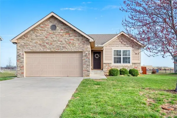 456 E Pawnee ST, Gardner, KS 66030