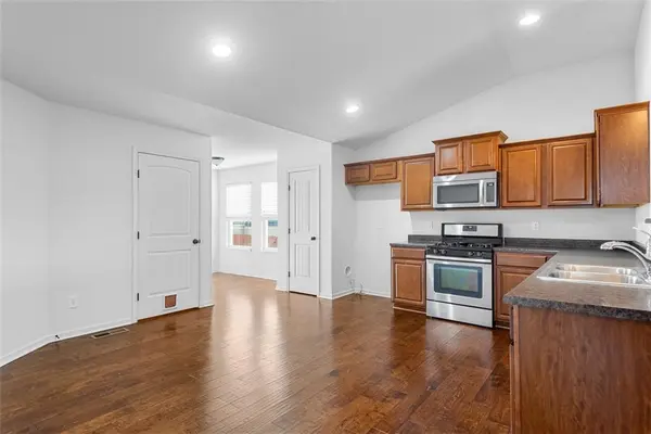 456 E Pawnee ST, Gardner, KS 66030