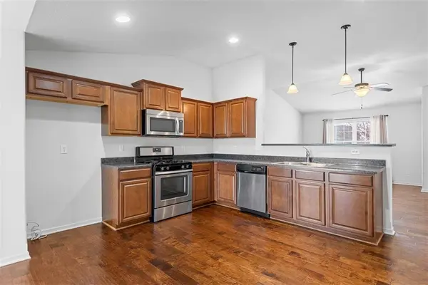 456 E Pawnee ST, Gardner, KS 66030