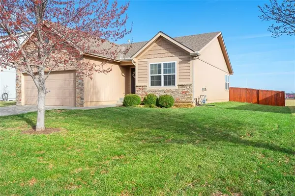 456 E Pawnee ST, Gardner, KS 66030