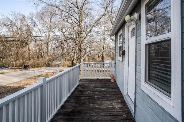 825 N Fuller ST, Independence, MO 64050