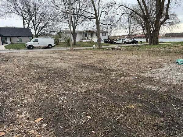 Clearview DR,  Pleasant Hill,  MO 64080