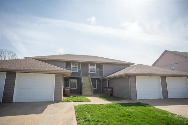 503 Sky Vue DR, Raymore, MO 64083