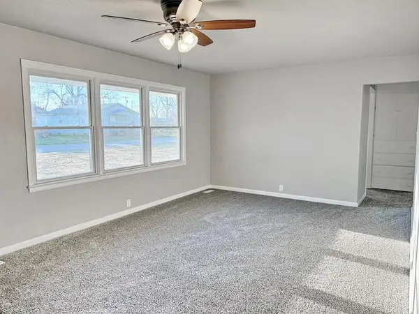 701 S Elm ST, Lockwood, MO 65682