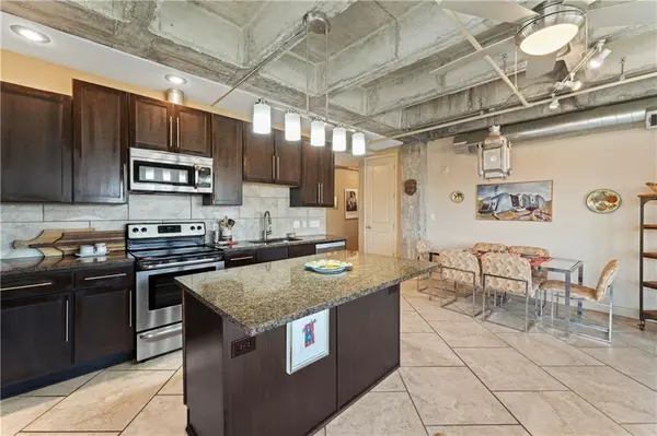 2940 Baltimore unit 1201 AVE #1201 Kansas City, MO 64108