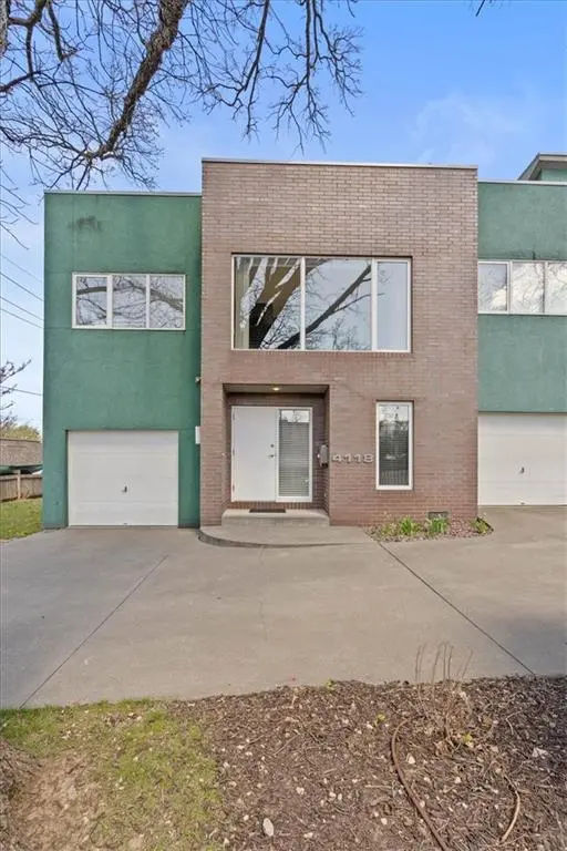 4118 Walnut ST, Kansas City, MO 64111