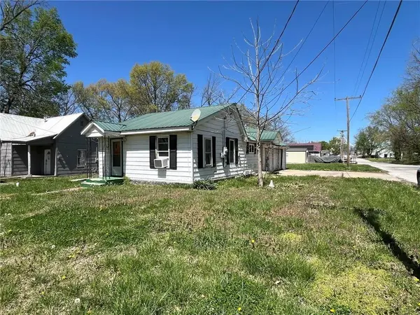 201 W Tebo ST,  Clinton,  MO 64735
