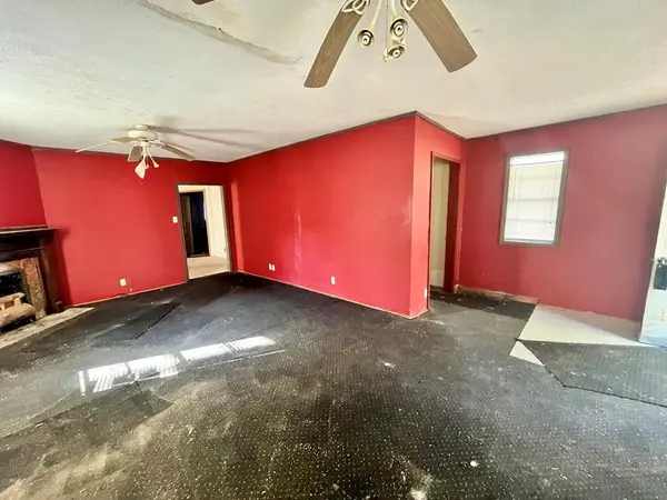 1117 N 9th ST, Independence, KS 67301