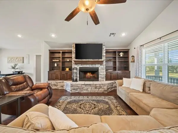 56909 E Maple RDG, Afton, OK 74331