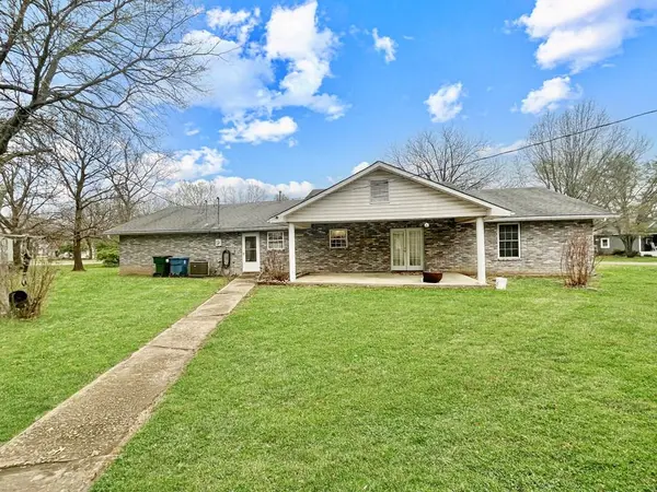 202 Walnut ST, Mound Valley, KS 67354