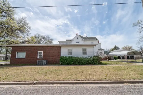 233 N 10th N/A, Fredonia, KS 66736