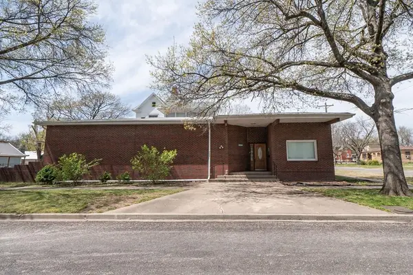 233 N 10th N/A, Fredonia, KS 66736