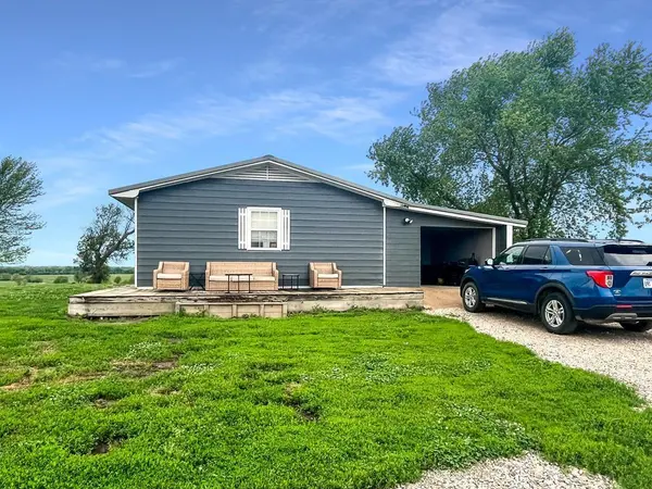 2090 13000 RD, Oswego, KS 67356