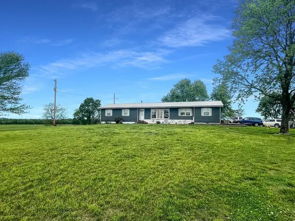2090 13000 RD, Oswego, KS 67356