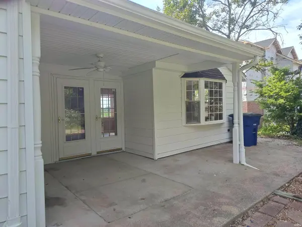 15051 N Peck RD, Evansville, IN 47725