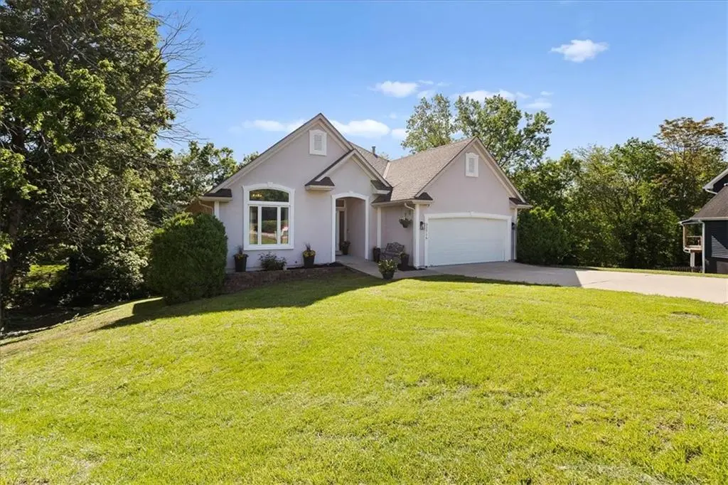 22716 E 29th Street Lane CT #S, Blue Springs, MO 64015