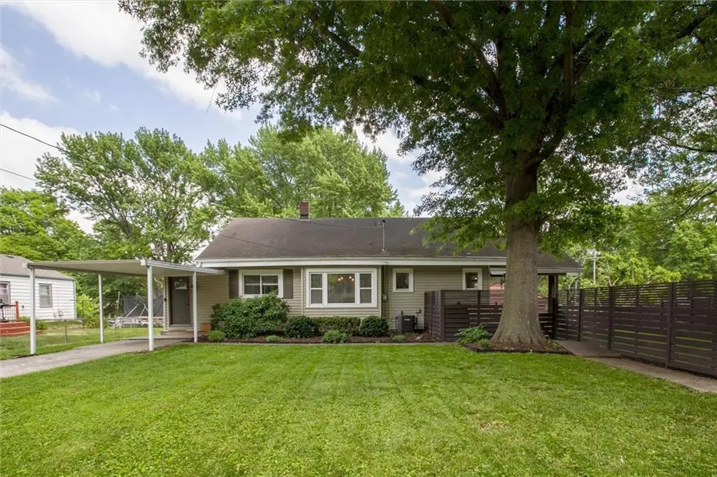 5818 W 75th ST, Prairie Village, KS 66208