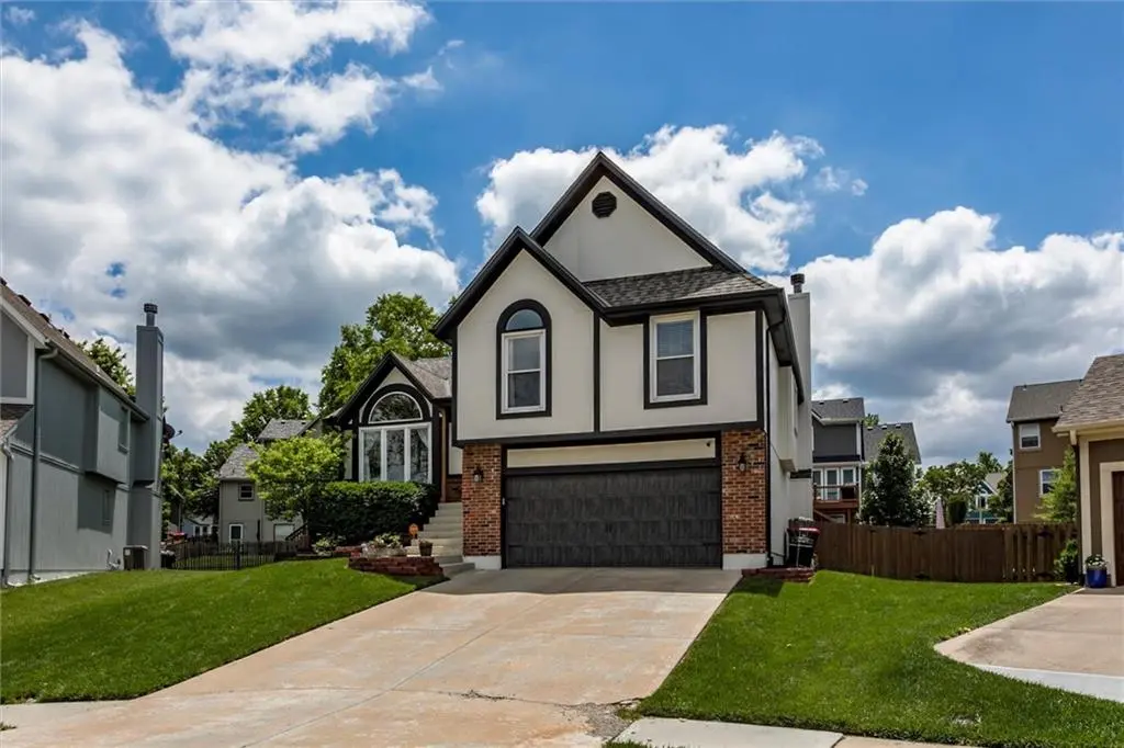 21625 W 53rd TER, Shawnee, KS 66226