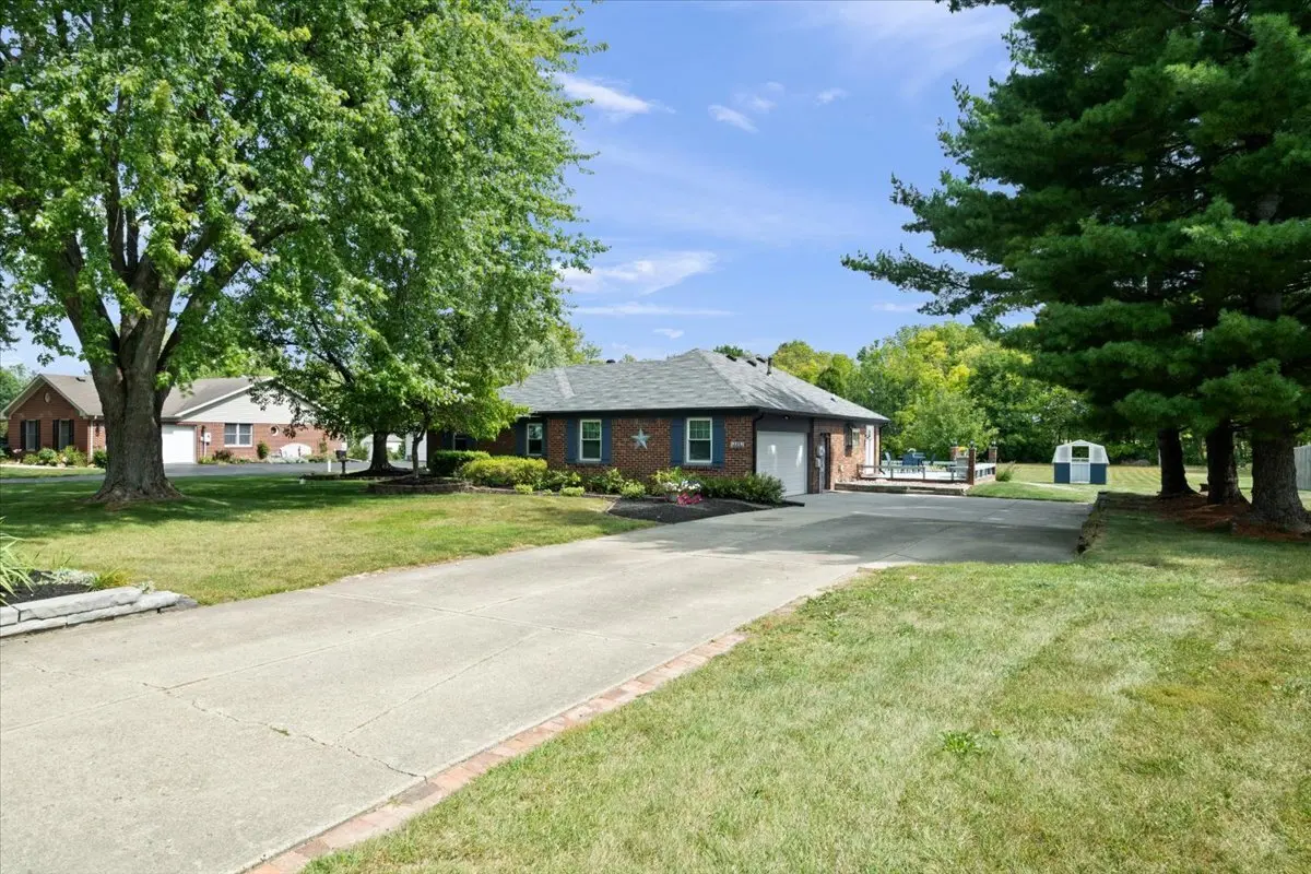 7717 Eaker CT, Brownsburg, IN 46112