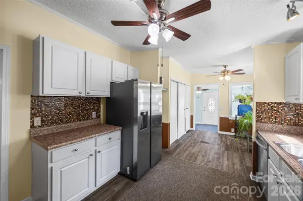 6215 Barclay LN, Clover, SC 29710