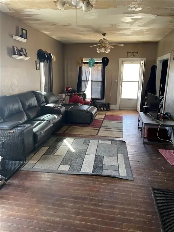 309 West Oak ST, Skidmore, MO 64487