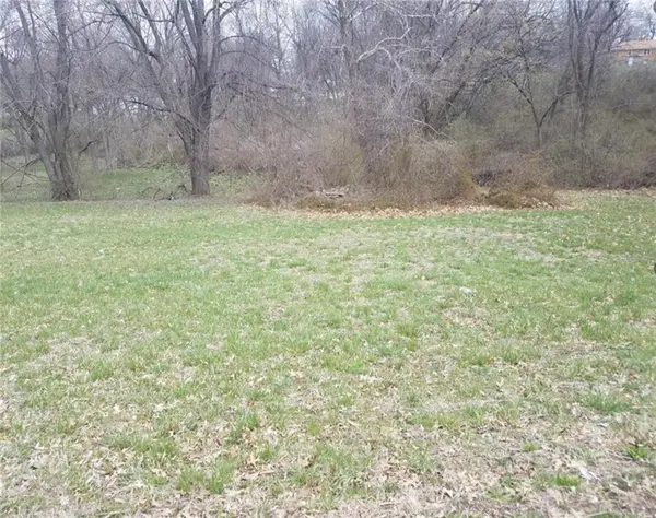 1901 S Lee's Summit RD, Independence, MO 64050