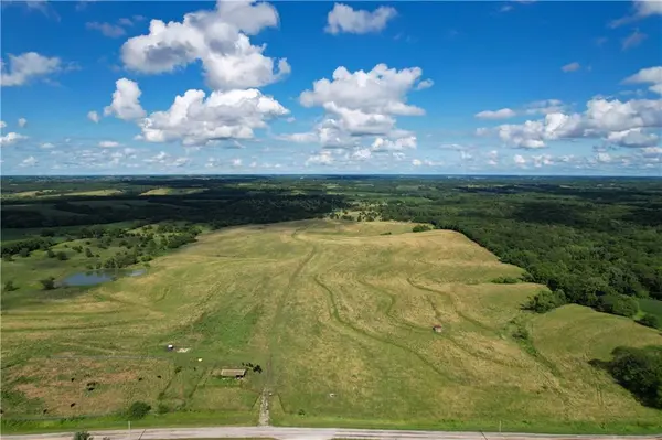 EE HWY, Mcfall, MO 64657