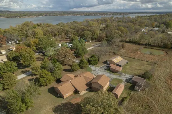 64201 256 PL, Grove, OK 74344