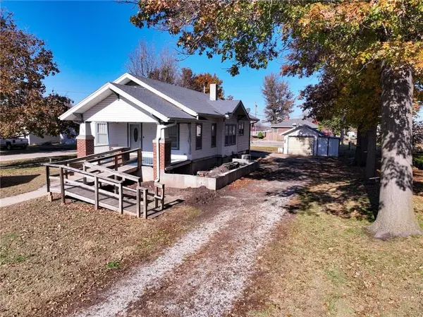 118 W Commercial ST, Fairview, KS 66425