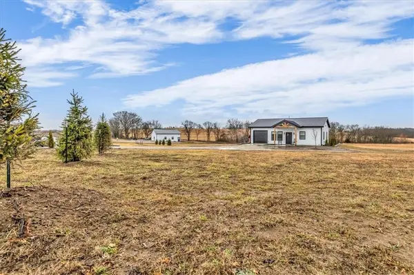 1107 E 307th ST, Drexel, MO 64742